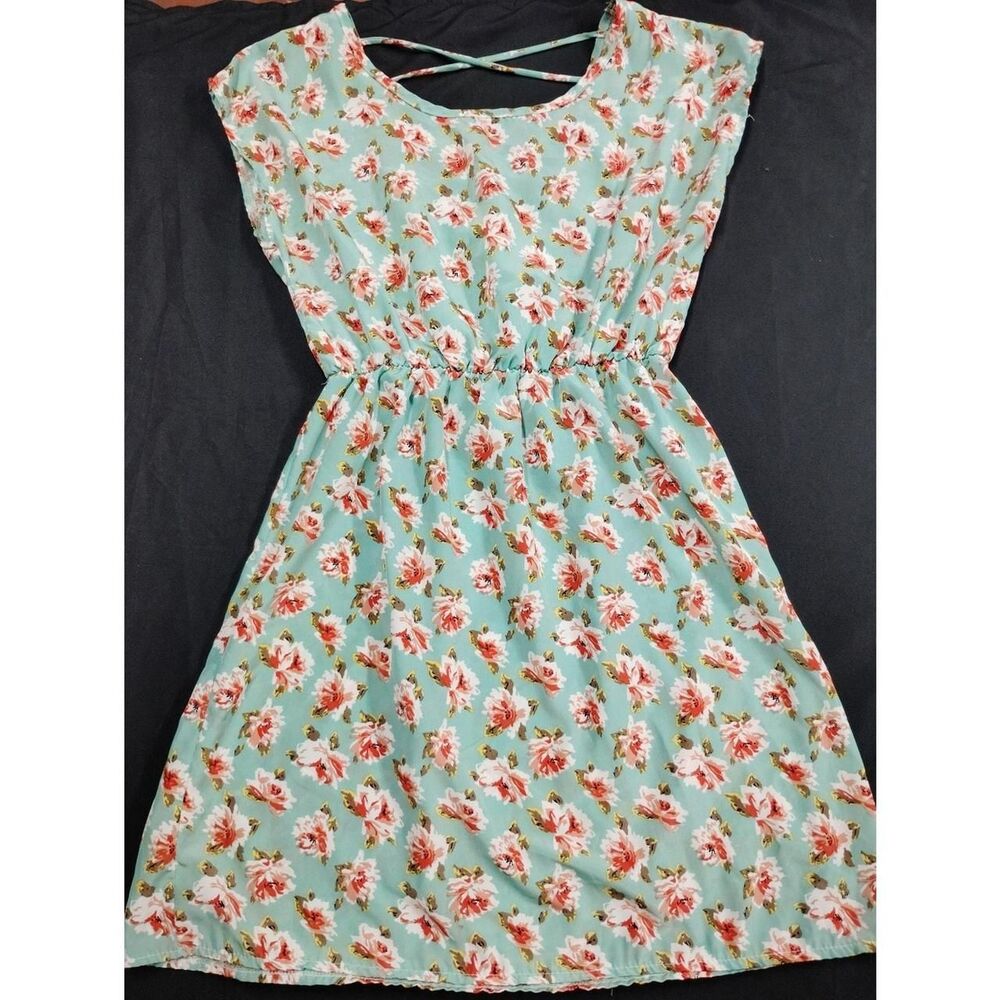 Body Central Mint Green Floral Dress With Strappy Back